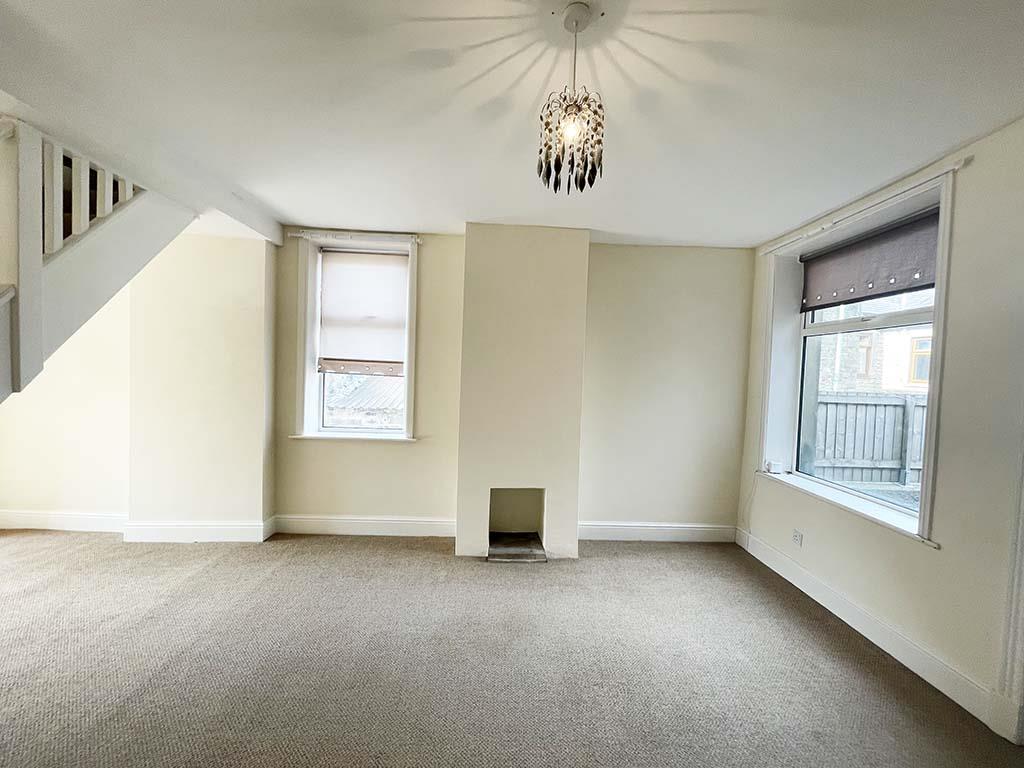 2 bedroom end terrace house SSTC in Barnoldswick - IMG_6057.jpg